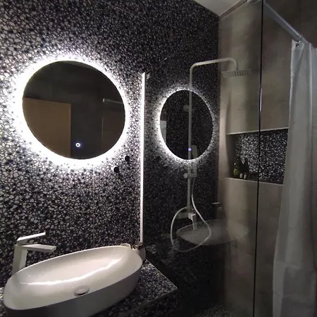 Neutron Apartment Kavala