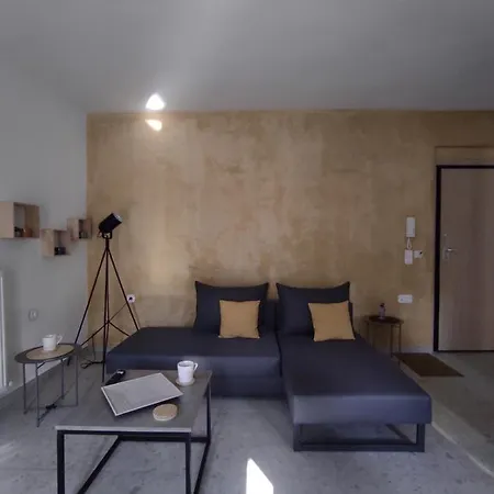 Neutron Кавала