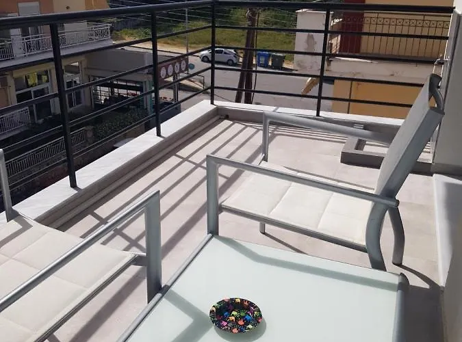 Neutron Lägenhet Kavala